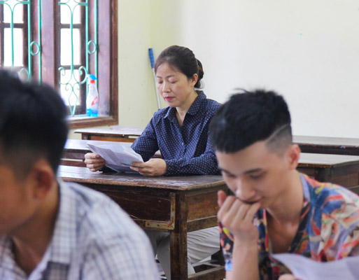 Y sĩ 50 tuổi ở Nghệ An thi THPT Quốc gia 2018 để xét tuyển ĐH Y