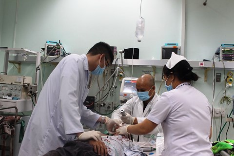 Bệnh viện Nhân dân 115 cầu cứu Sở Y tế vì bị quá tải bệnh nhân thở máy