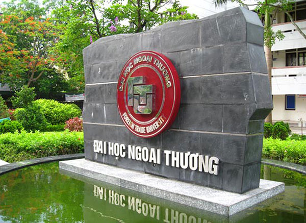 Đại học Ngoại thương thông báo dừng tổ chức kỳ thi phối hợp