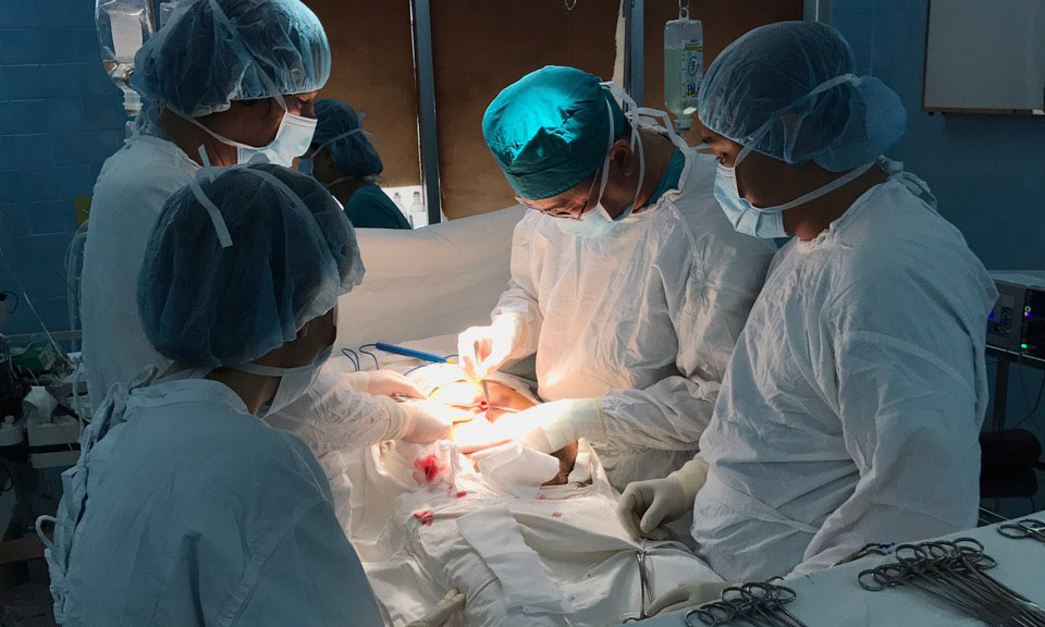 Nữ bệnh nhân bị bác sĩ cắt oan buồng trứng tìm đến cái chết