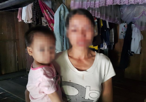 Người mẹ trẻ đau đớn khi biết tin con gái 18 tháng đột nhiên nhiễm HIV