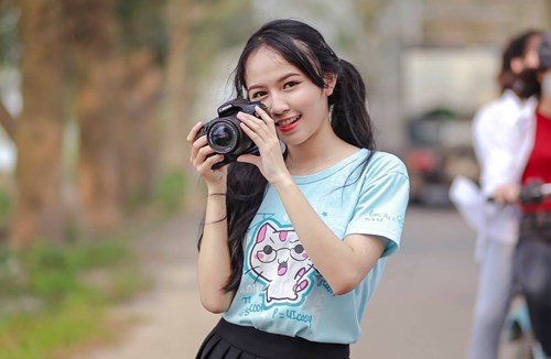 Thủ khoa Nguyễn Thị Phương Liên là một cô gái xinh xắn